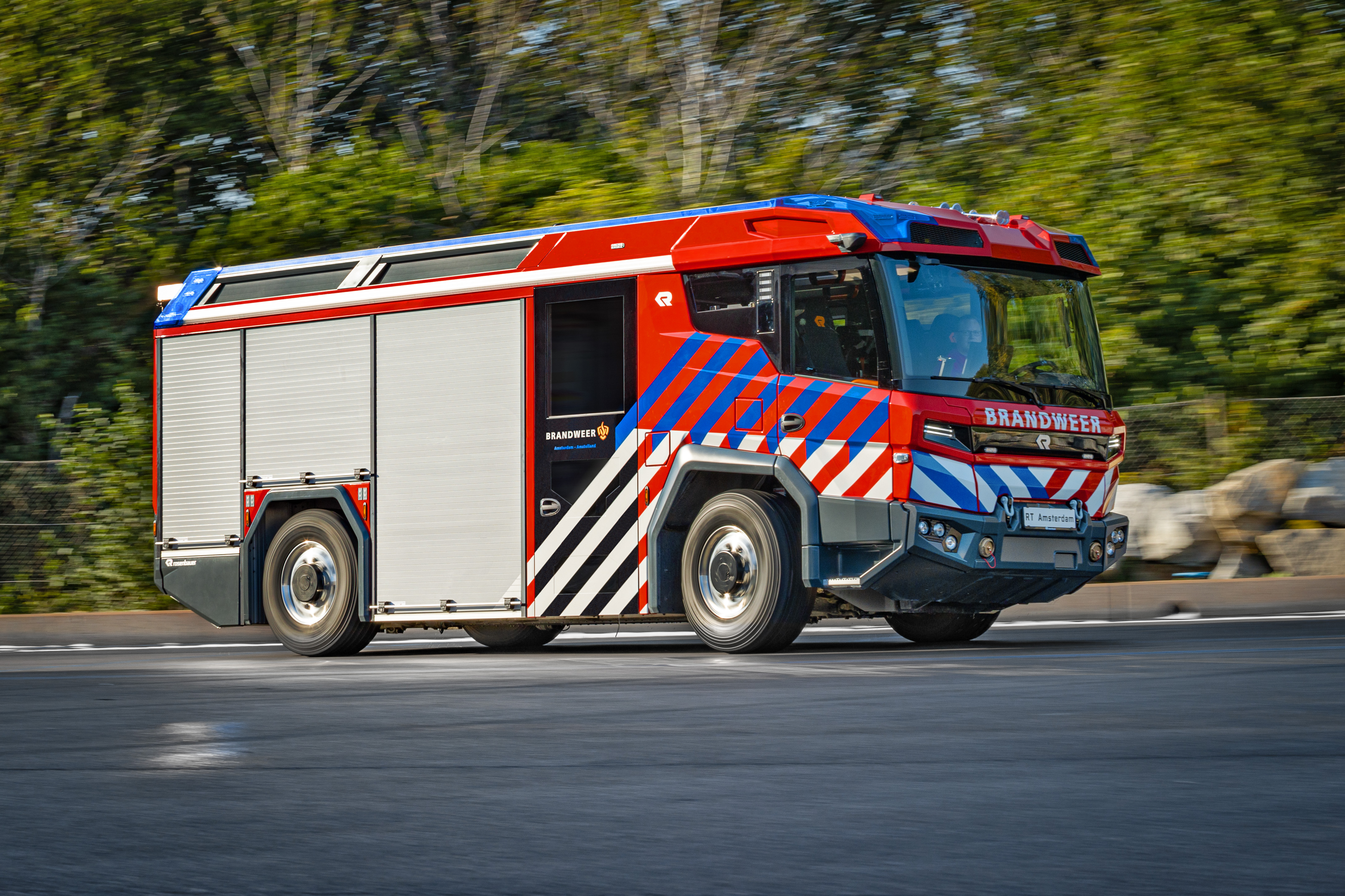 ze-brandweerwagen-01